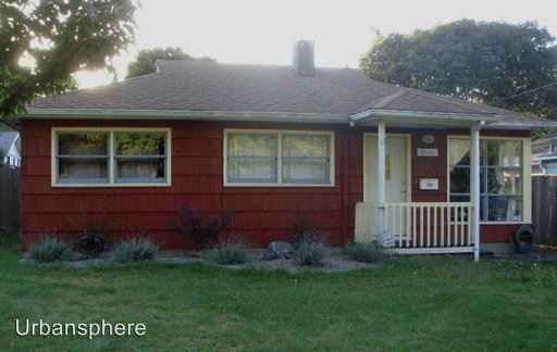Building Photo - 9435 N Geneva Ave