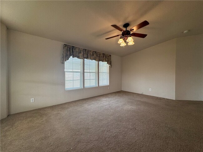 Foto del edificio - 10044 Kent Rd