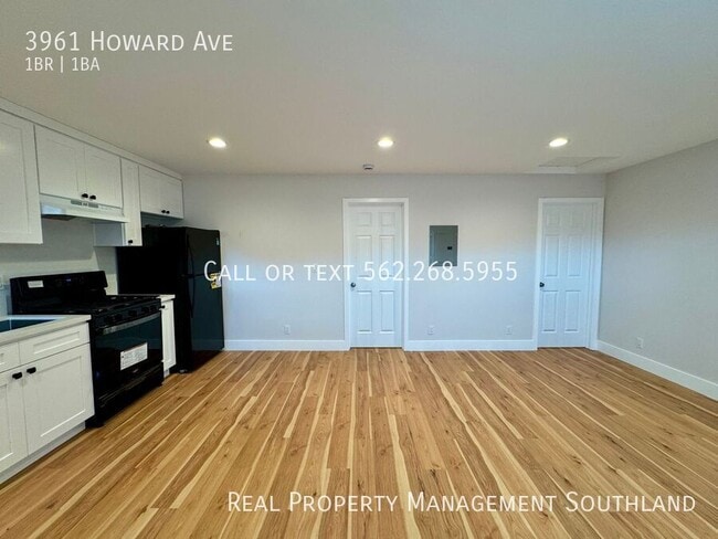 Building Photo - 3961 Howard Ave
