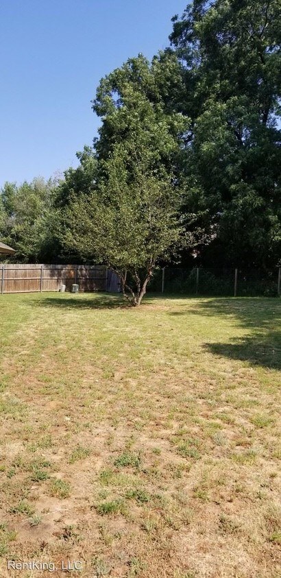 Building Photo - 3 br, 2 bath House - 309 Hood Court