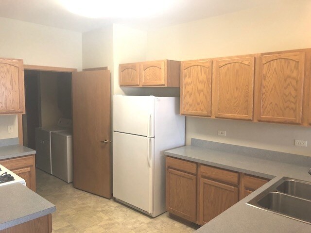 Building Photo - 12227 White Tail Ln