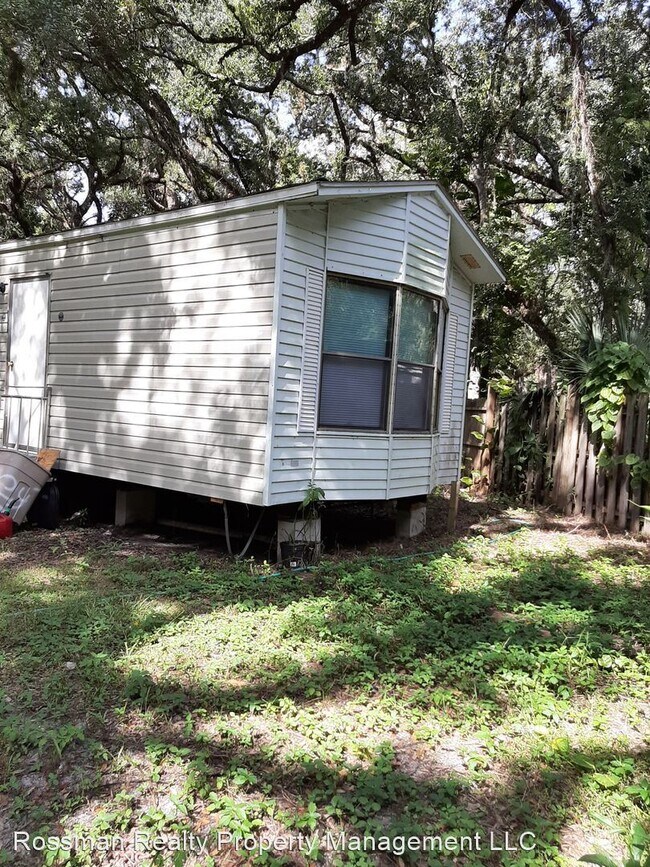Building Photo - 16400-16550 FL-31