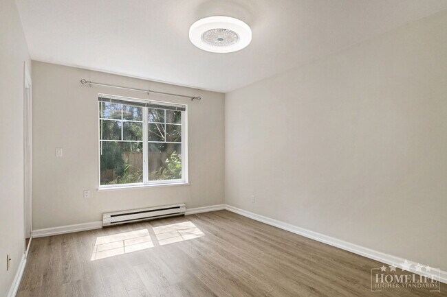 Building Photo - 20200-20256 56 Ave