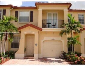 Building Photo - 13242 SW 127th Ct