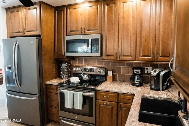 Foto del edificio - 4808 N 82nd St