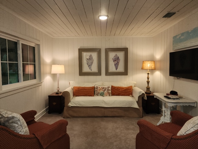 Foto del edificio - 6523 Village Point Dr
