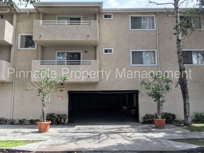Foto del edificio - 1101 E South St