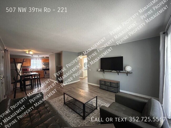 Foto del edificio - 507 NW 39th Rd