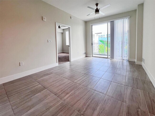 Foto del edificio - 120 N Compass Way