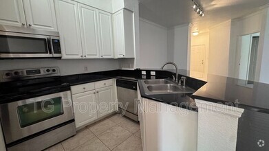 Building Photo - 8539 Gate Pkwy W