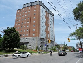 Building Photo - 185 King St N