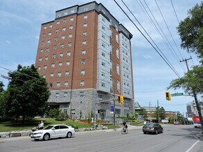 Building Photo - 185 King St N
