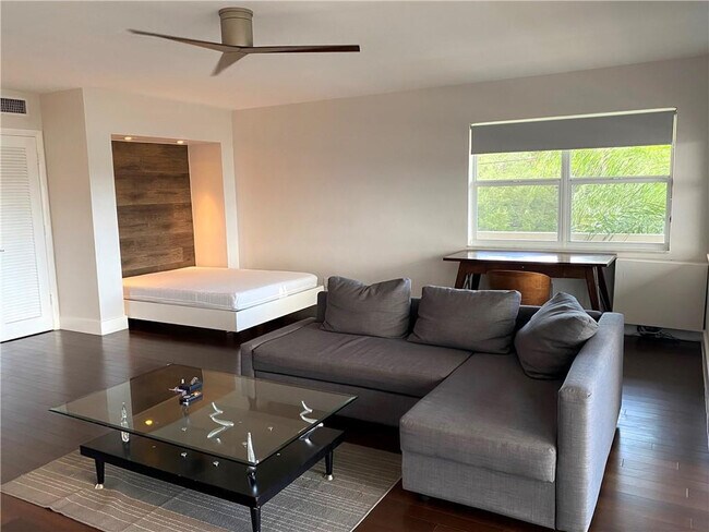 Foto del edificio - 1200 SW 12th Ave