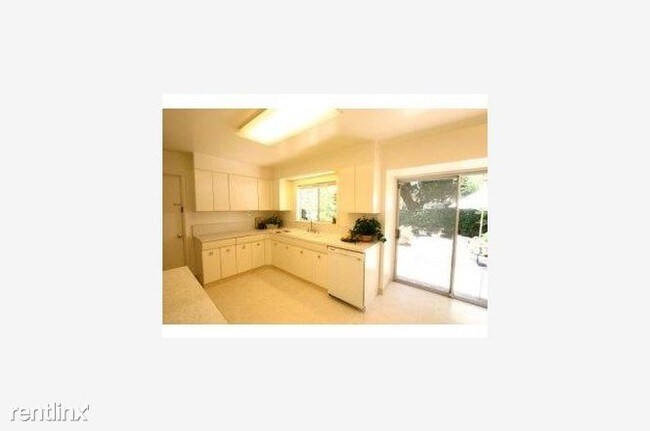 Foto del edificio - 188 Higgins Ave