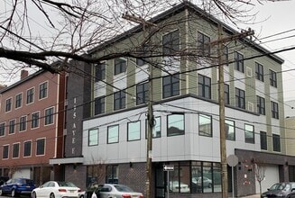 Building Photo - 195 Ave E