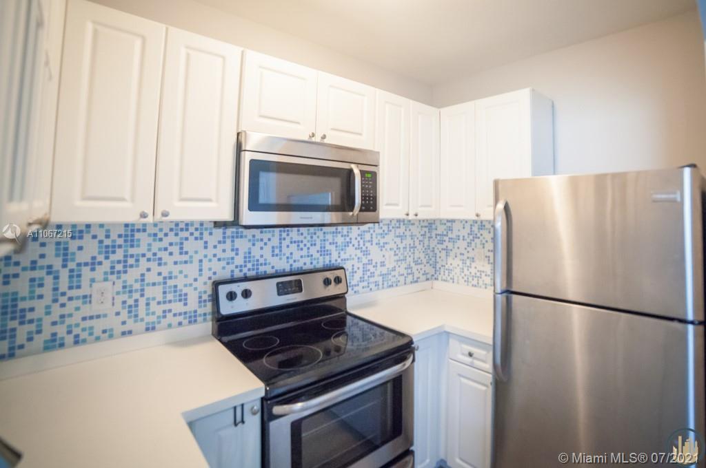 Primary Photo - 53 NE 49th St