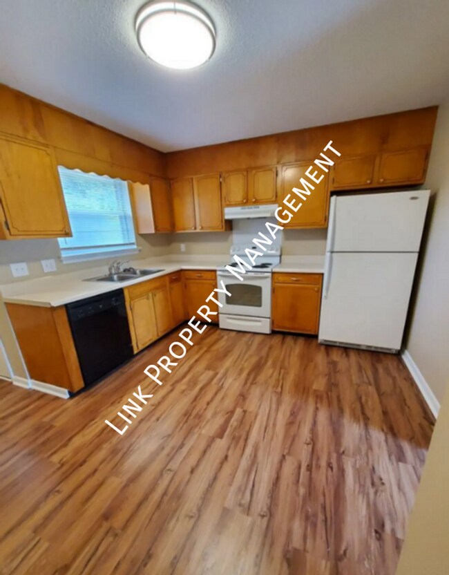 Foto del edificio - 4911B Marylin Lane-