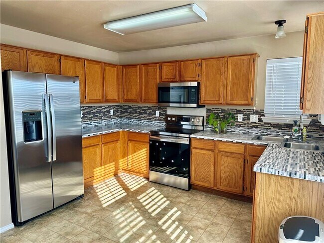 Foto del edificio - 56 Cheryl Cir