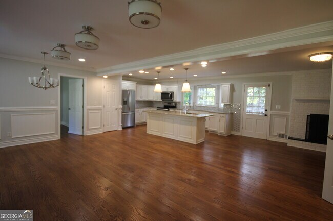 Foto del edificio - 3212 Topaz Ln SW