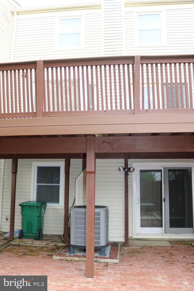 Building Photo - 179 Sharpstead Ln