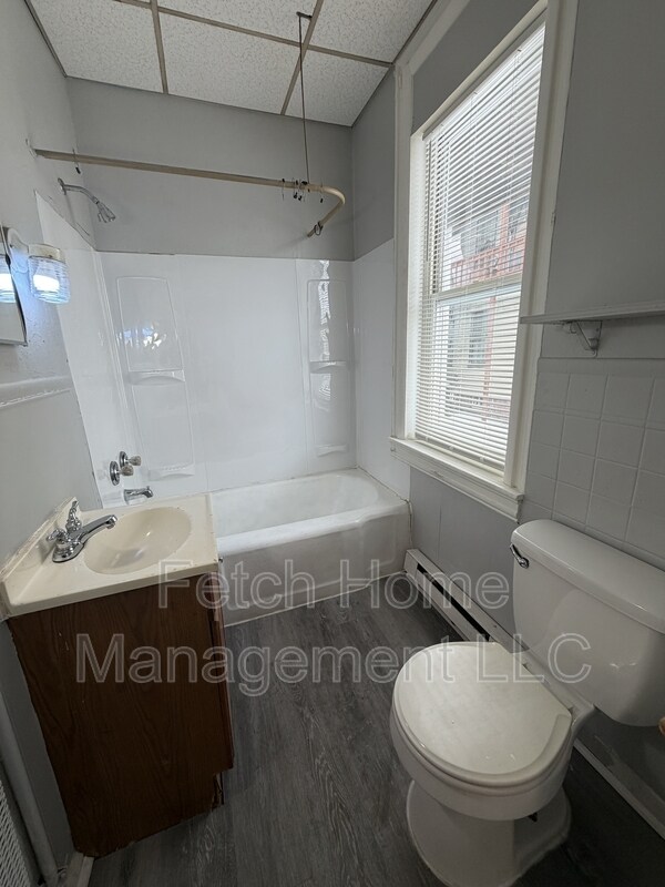 Foto del edificio - 569 W Philadelphia St