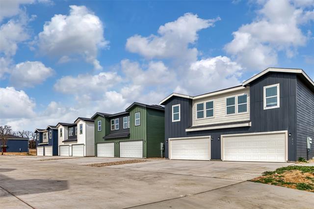 Building Photo - 3501 E Renfro St