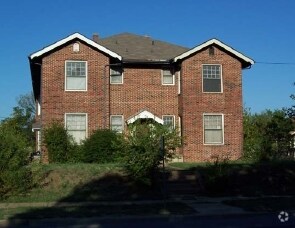 Building Photo - 801 N Marsalis Ave