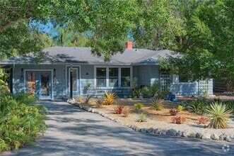 Building Photo - 553 S Pelican Dr