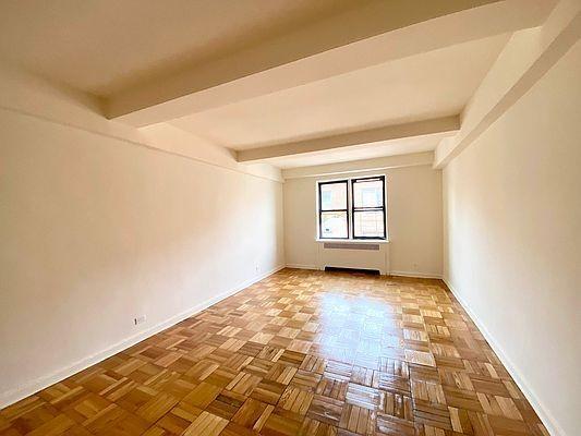 Foto del edificio - 1 bedroom in Bronx NY 10467