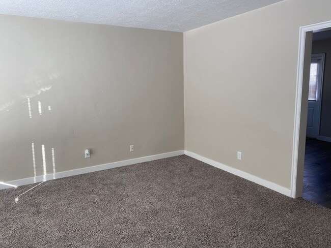 Foto del edificio - Completely Remodeled 4 Bed Home