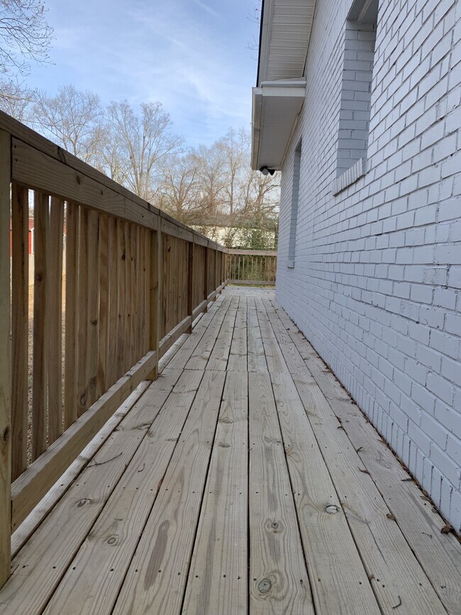 Building Photo - 1020 Concord Ave