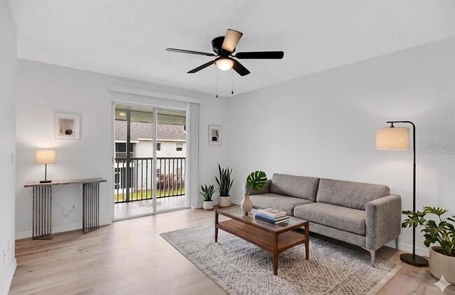 Building Photo - 4100 Pershing Pointe Pl
