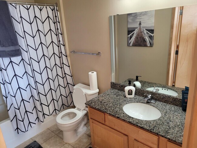 Building Photo - 4755 Park Commons Dr