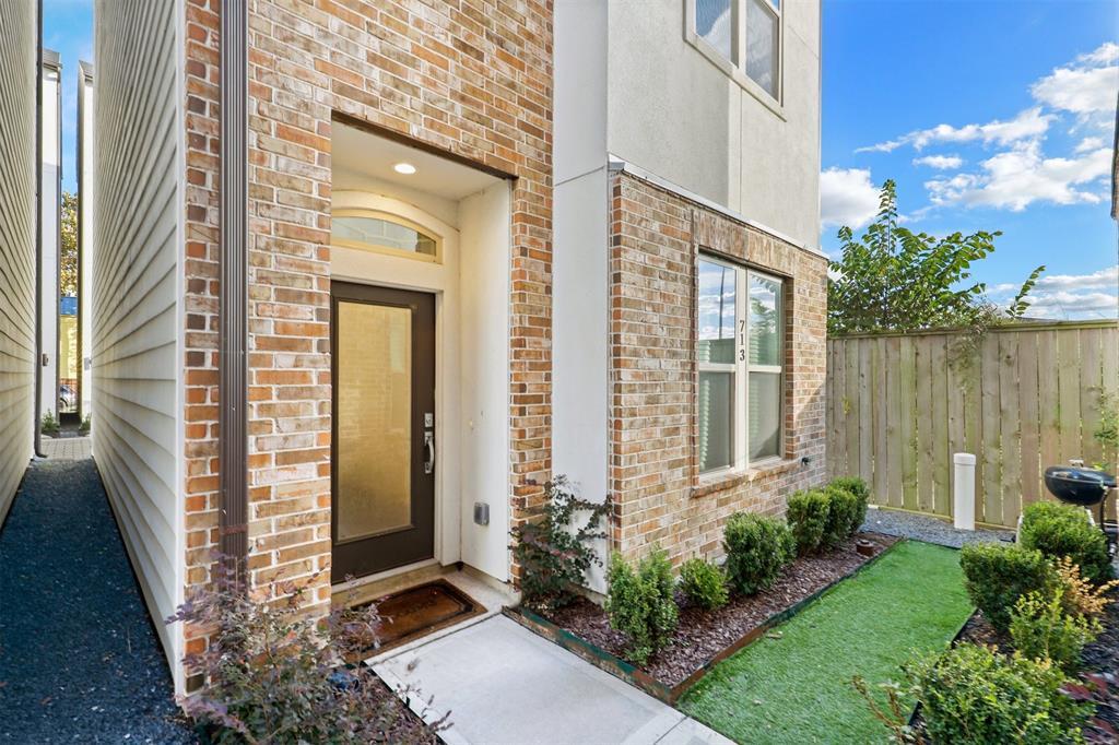 Foto principal - 713 Schwartz St