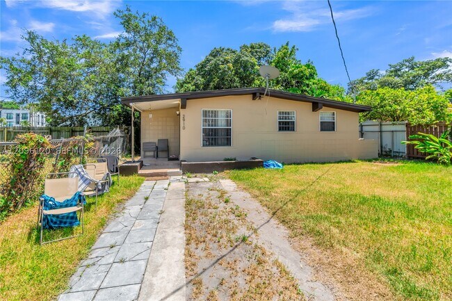 Foto del edificio - 2910 NW 47th St