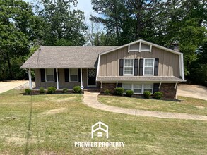 Building Photo - 2457 Jamestown Dr