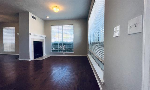 Building Photo - 1531 Collin Dr