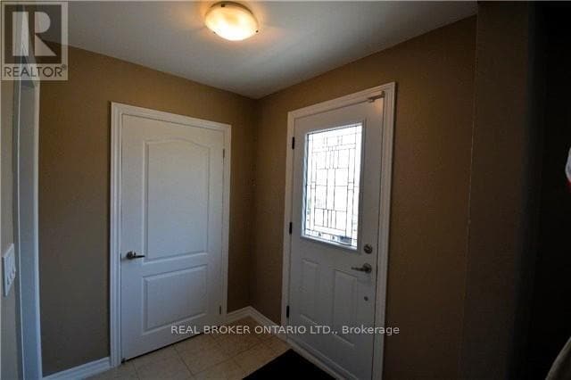 Building Photo - 710 Sunnypoint Dr