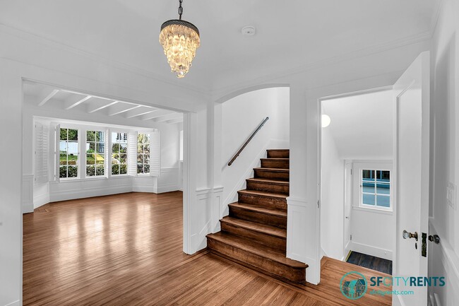 Building Photo - Forest Hill: Elegant Single Family Home