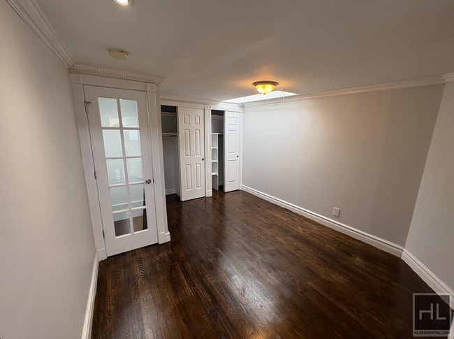 Building Photo - East 13th Street
