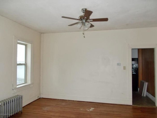 Building Photo - 3 bedroom in Scranton PA 18504