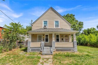 Building Photo - 7024 Clark Ave