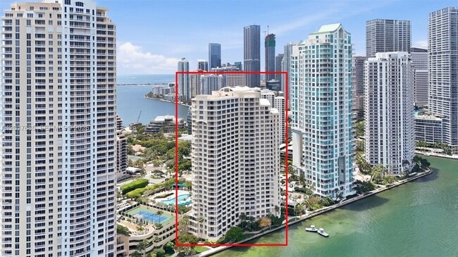 Building Photo - 888 Brickell Key Dr