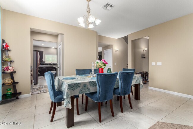 Foto del edificio - 15856 N 76th Ave