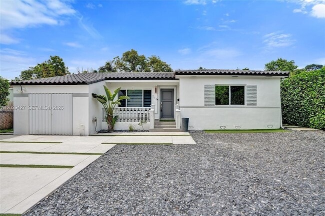 Photo - 213 NE 43rd St House