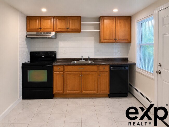 Foto del edificio - 43 Witherbee Ave