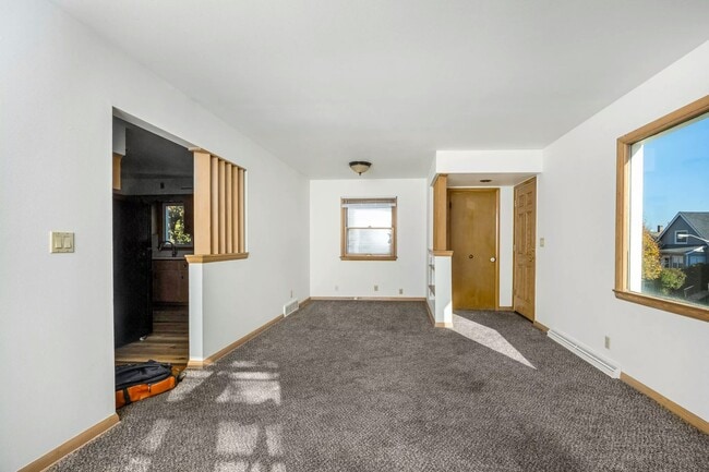 Foto del edificio - 2137 S 71st St