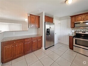 Building Photo - 218 SW 46th Terrace