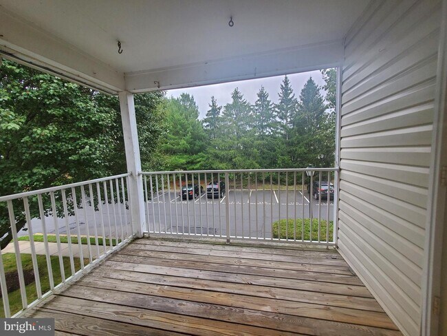 Foto del edificio - 727 Walden Cir