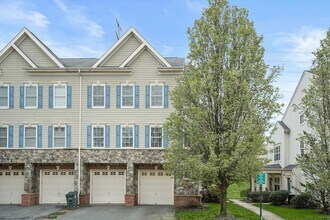 Building Photo - 11214 Wortham Crest Cir